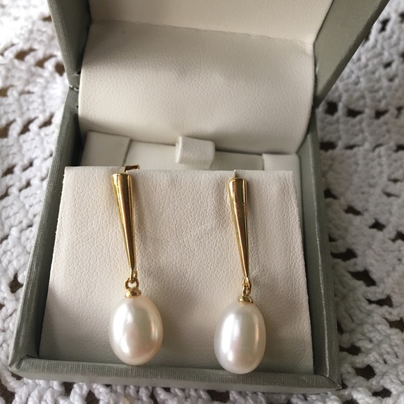 HP ✨sterling silver fresh water pearls earrings - Picture 2 of 3